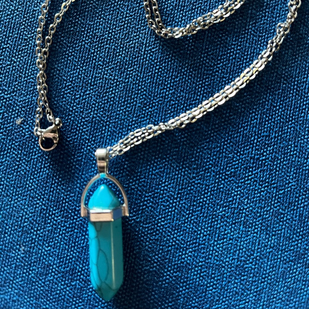 Turquoise on nice new silver color chain $10